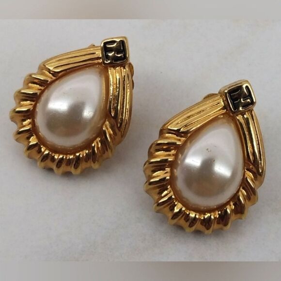 Fendi Pearl Gold Tone Vintage Pierced Earrings - Picture 3 of 13